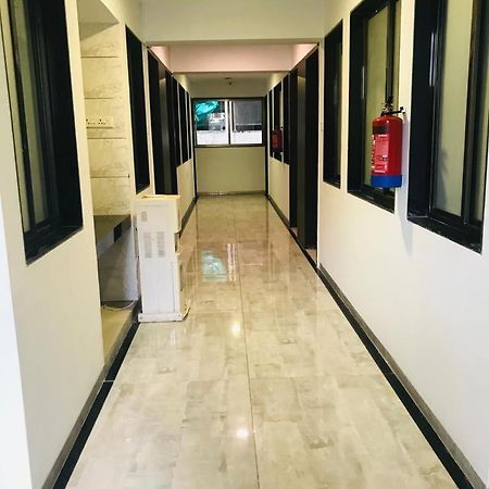 ホテル Hooliv 7 Avenues G Block プネ エクステリア 写真